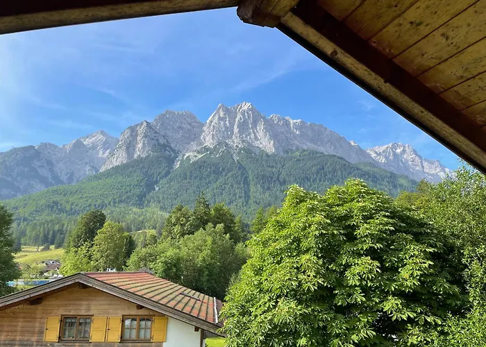 Design-Studio Mit Zugspitzblick